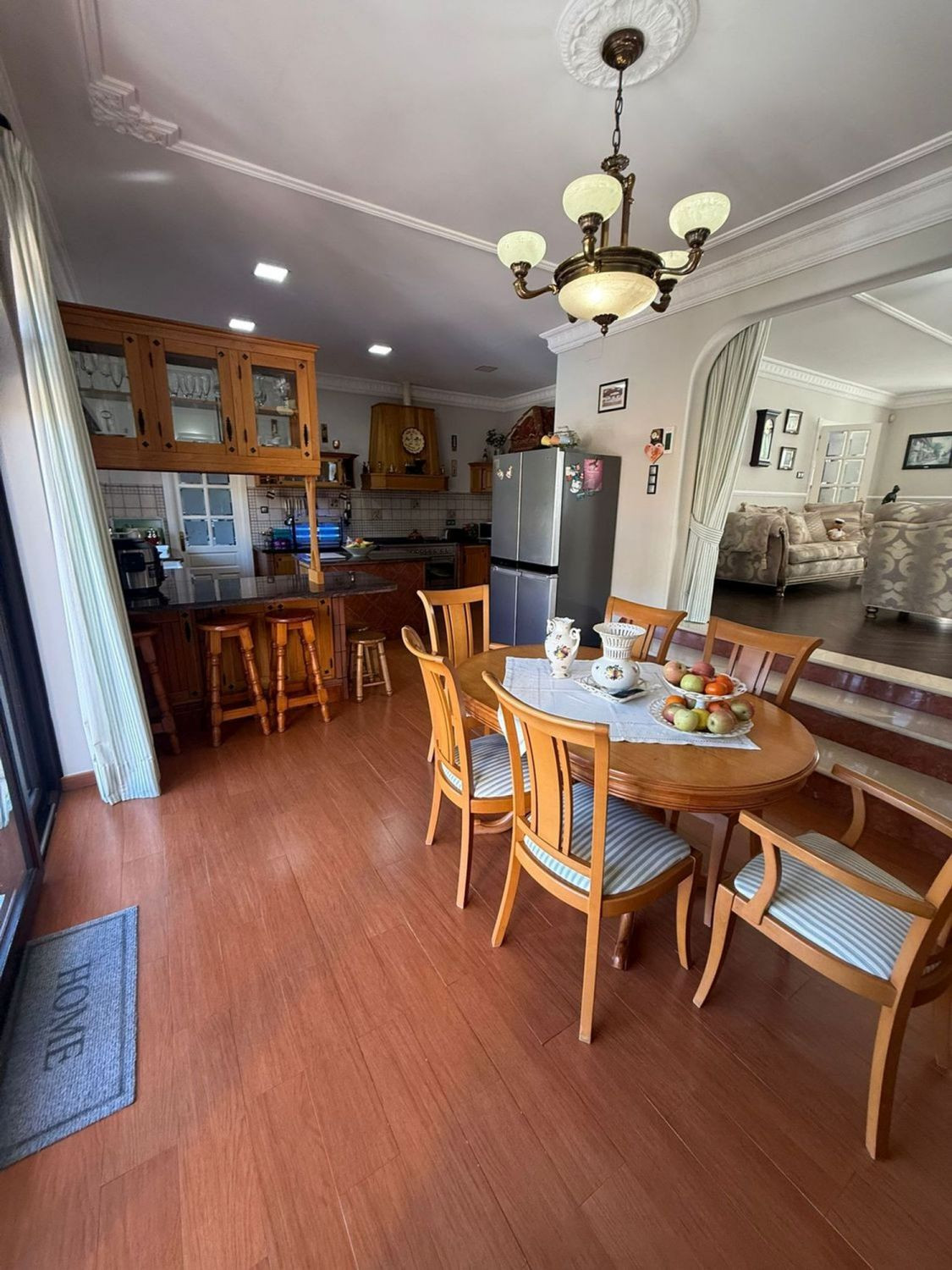 Se vende Villa - Chalet de 3 dormitorios en Costa Del Sol, Cadiz, España