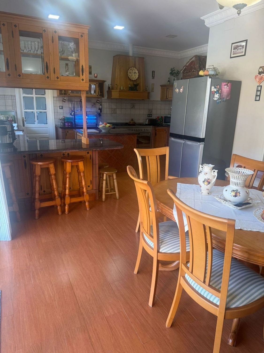 Se vende Villa - Chalet de 3 dormitorios en Costa Del Sol, Cadiz, España