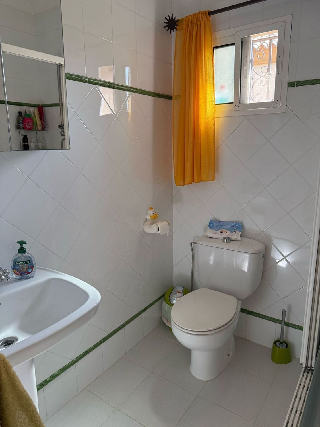 Se vende Villa - Chalet de 4 dormitorios en Costa Del Sol, Cadiz, España