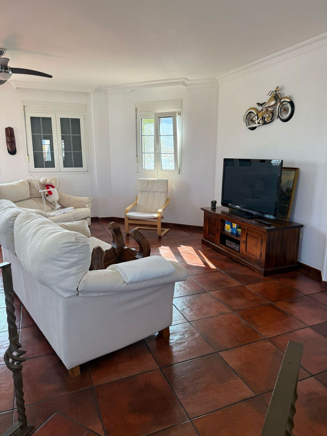 Se vende Villa - Chalet de 4 dormitorios en Costa Del Sol, Cadiz, España