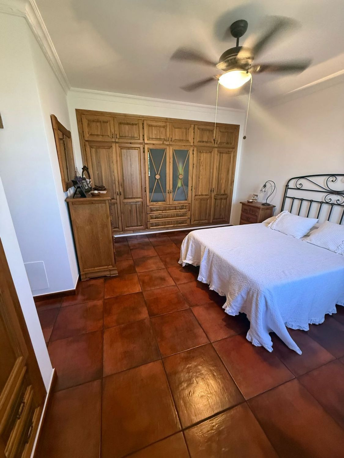Se vende Villa - Chalet de 4 dormitorios en Costa Del Sol, Cadiz, España