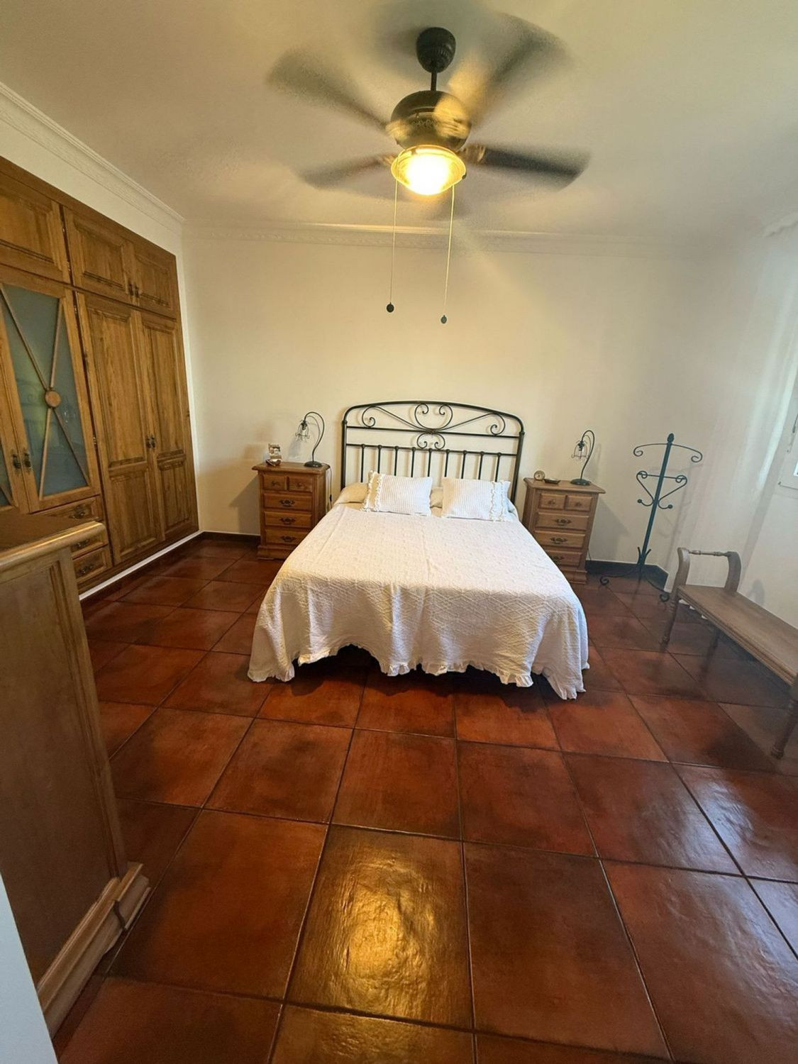 Se vende Villa - Chalet de 4 dormitorios en Costa Del Sol, Cadiz, España