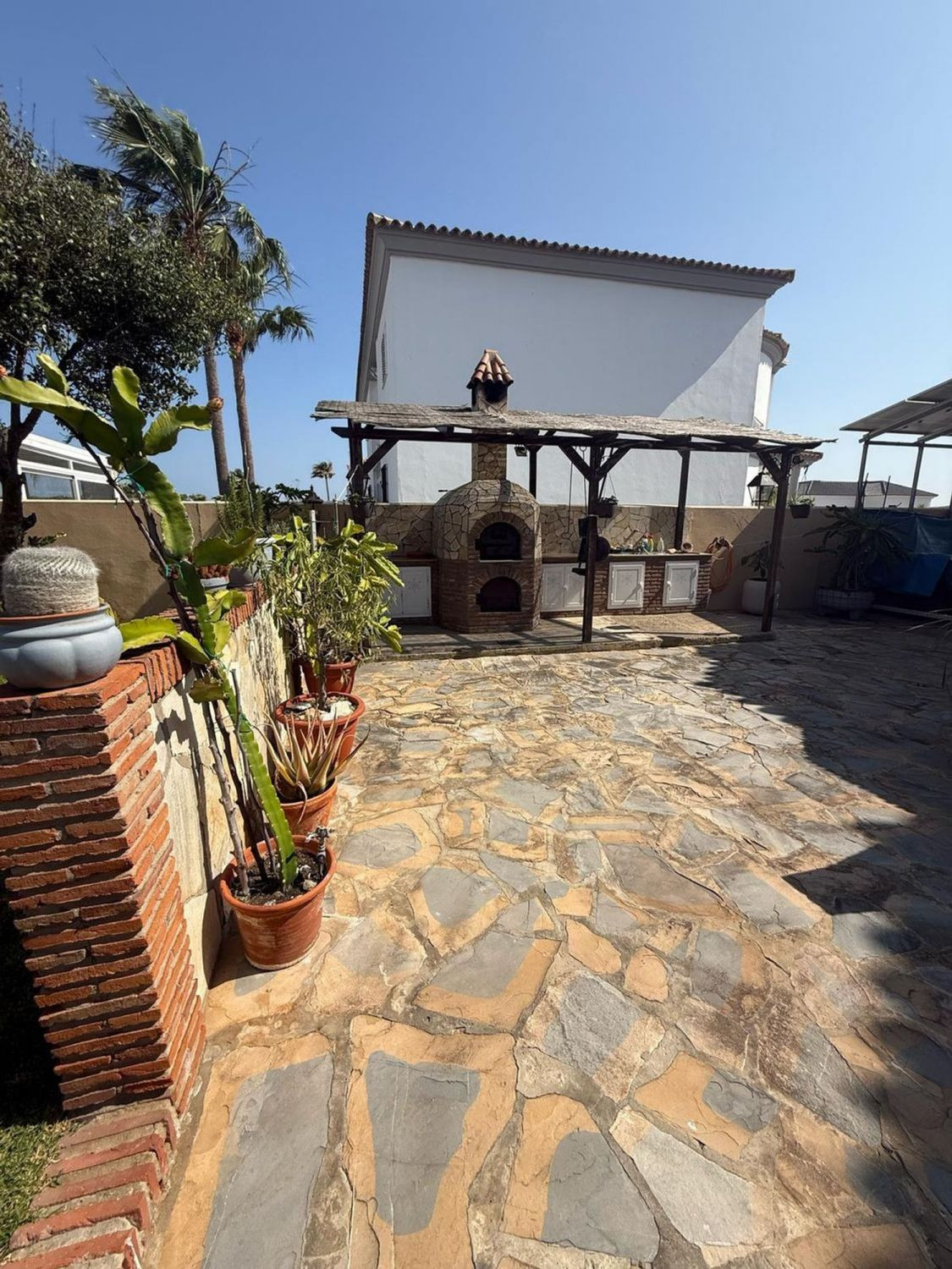 Se vende Villa - Chalet de 4 dormitorios en Costa Del Sol, Cadiz, España