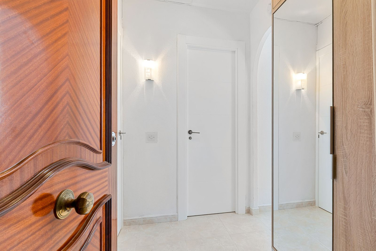 Se vende Apartamento Planta Media de 1 dormitorios en Costa Del Sol, Málaga, España