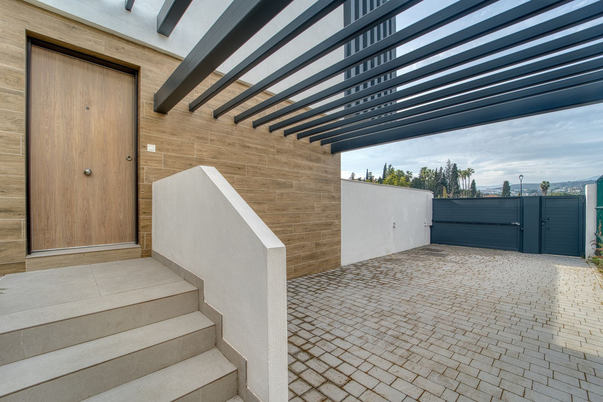 3 Bed Townhouse for sale in Atalaya Costa Del Sol, Málaga, Spain