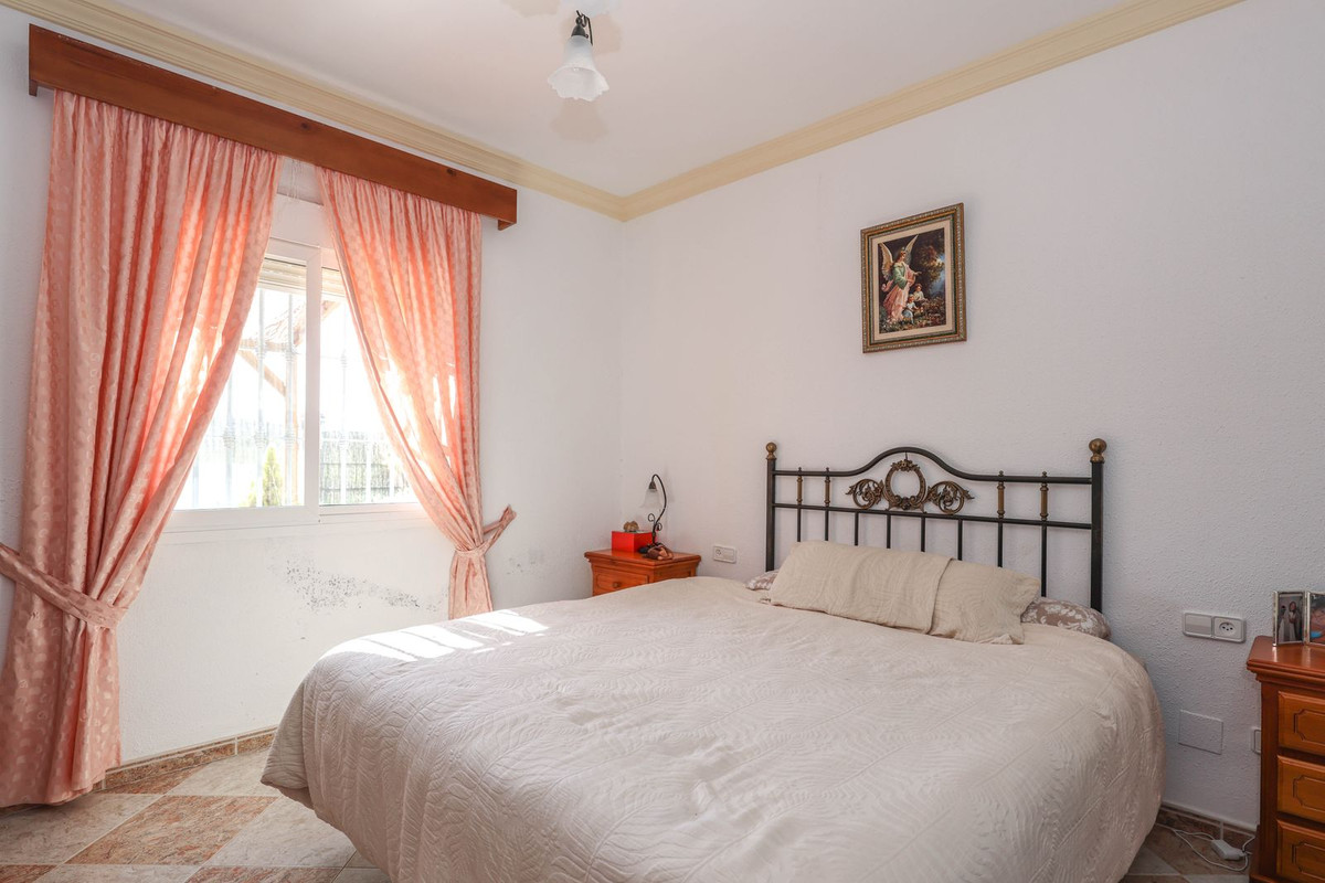 3 Bed Townhouse for sale in Alora Costa Del Sol, Málaga, Spain