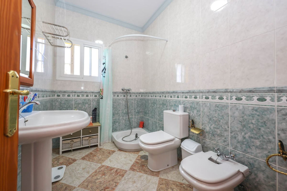 3 Bed Townhouse for sale in Alora Costa Del Sol, Málaga, Spain