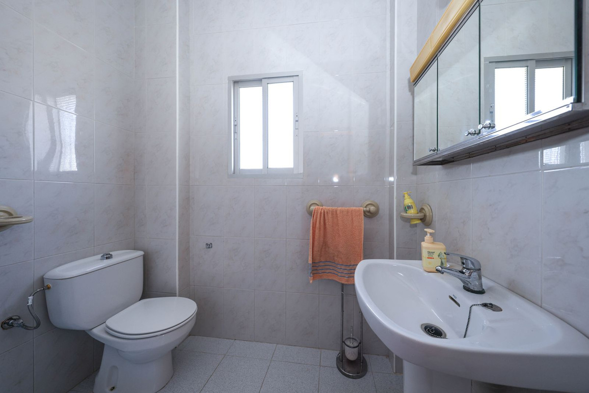 3 Bed Townhouse for sale in Alora Costa Del Sol, Málaga, Spain