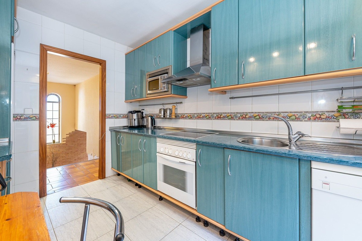 3 Bed Townhouse for sale in Benalmadena Costa Del Sol, Málaga, Spain