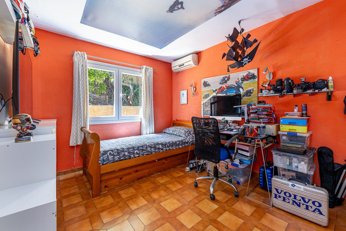 3 Bed Townhouse for sale in Benalmadena Costa Del Sol, Málaga, Spain