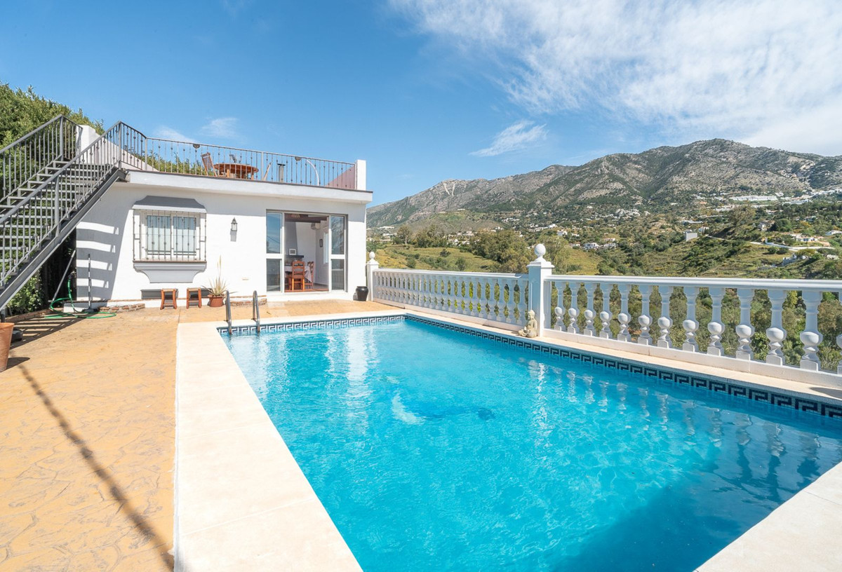 3 Bed Townhouse for sale in Mijas Costa Del Sol, Málaga, Spain