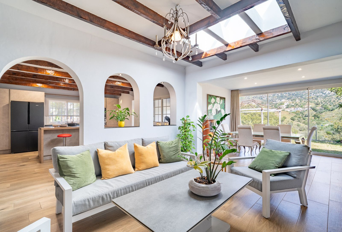3 Bed Townhouse for sale in Mijas Costa Del Sol, Málaga, Spain