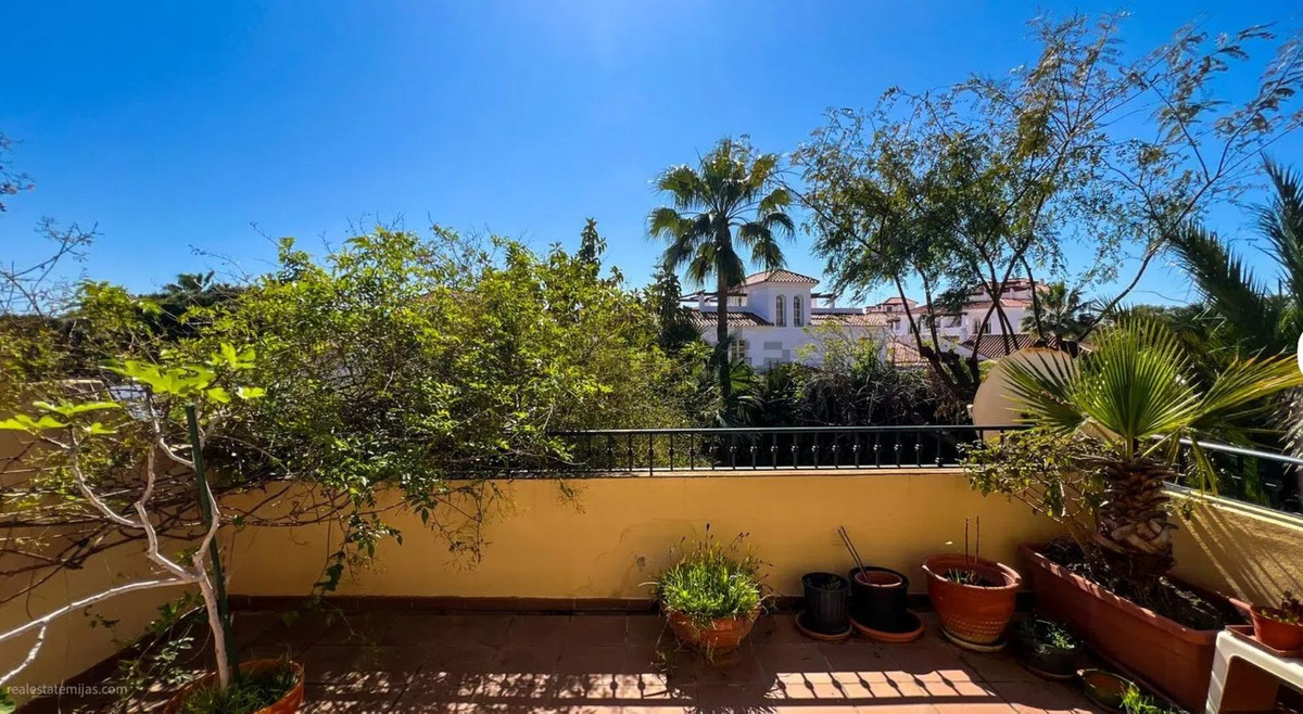 4 Bed Townhouse for sale in Riviera Del Sol Costa Del Sol, Málaga, Spain