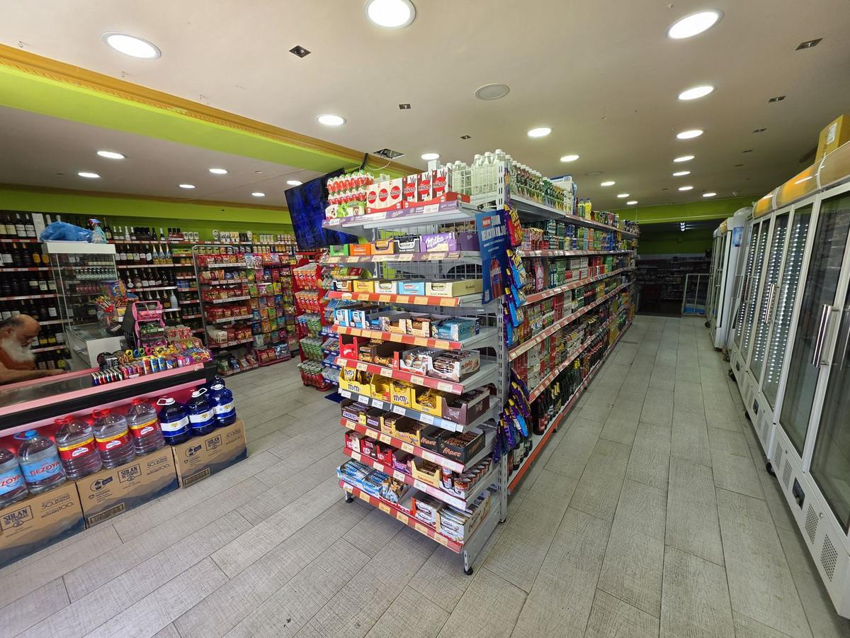1 Bed Commercial unit for sale in San Pedro De Alcántara Costa Del Sol, Málaga, Spain