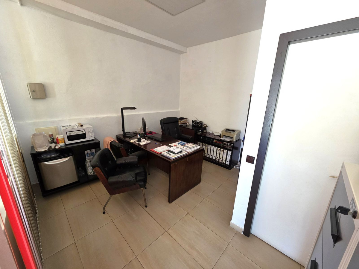 1 Bed Commercial unit for sale in San Pedro De Alcántara Costa Del Sol, Málaga, Spain