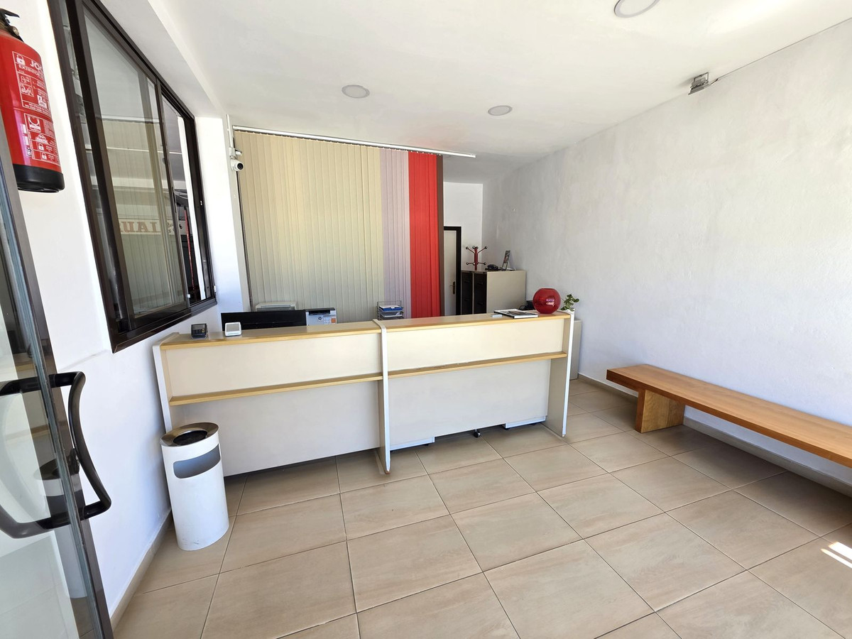 1 Bed Commercial unit for sale in San Pedro De Alcántara Costa Del Sol, Málaga, Spain