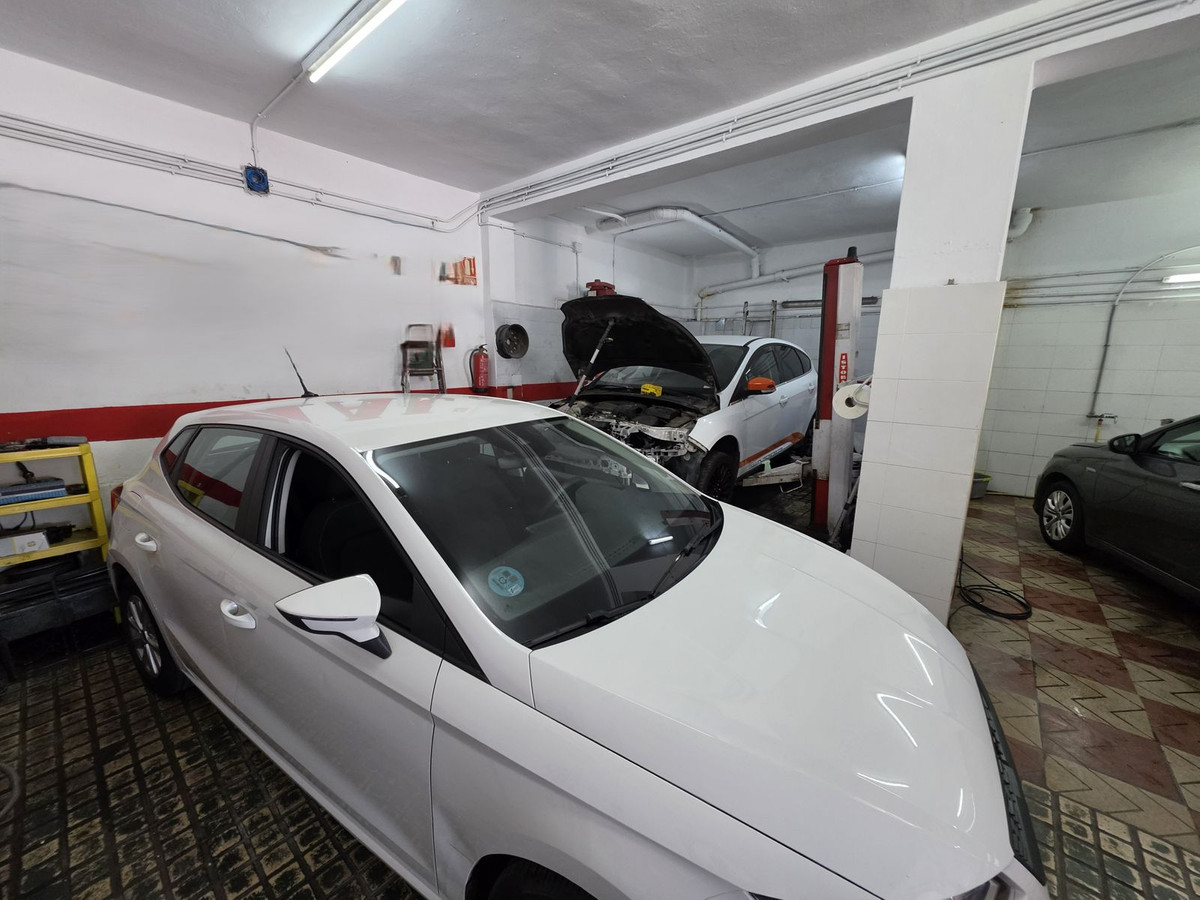 1 Bed Commercial unit for sale in San Pedro De Alcántara Costa Del Sol, Málaga, Spain
