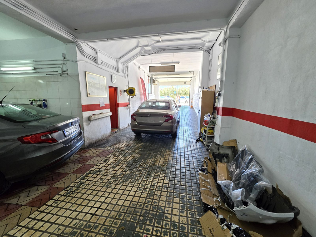 1 Bed Commercial unit for sale in San Pedro De Alcántara Costa Del Sol, Málaga, Spain