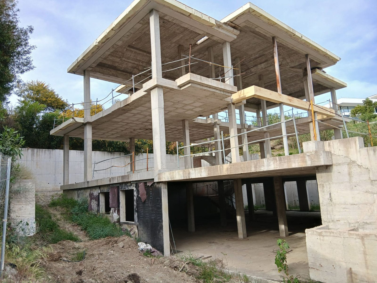 Plots for sale in Benahavís Costa Del Sol, Málaga, Spain
