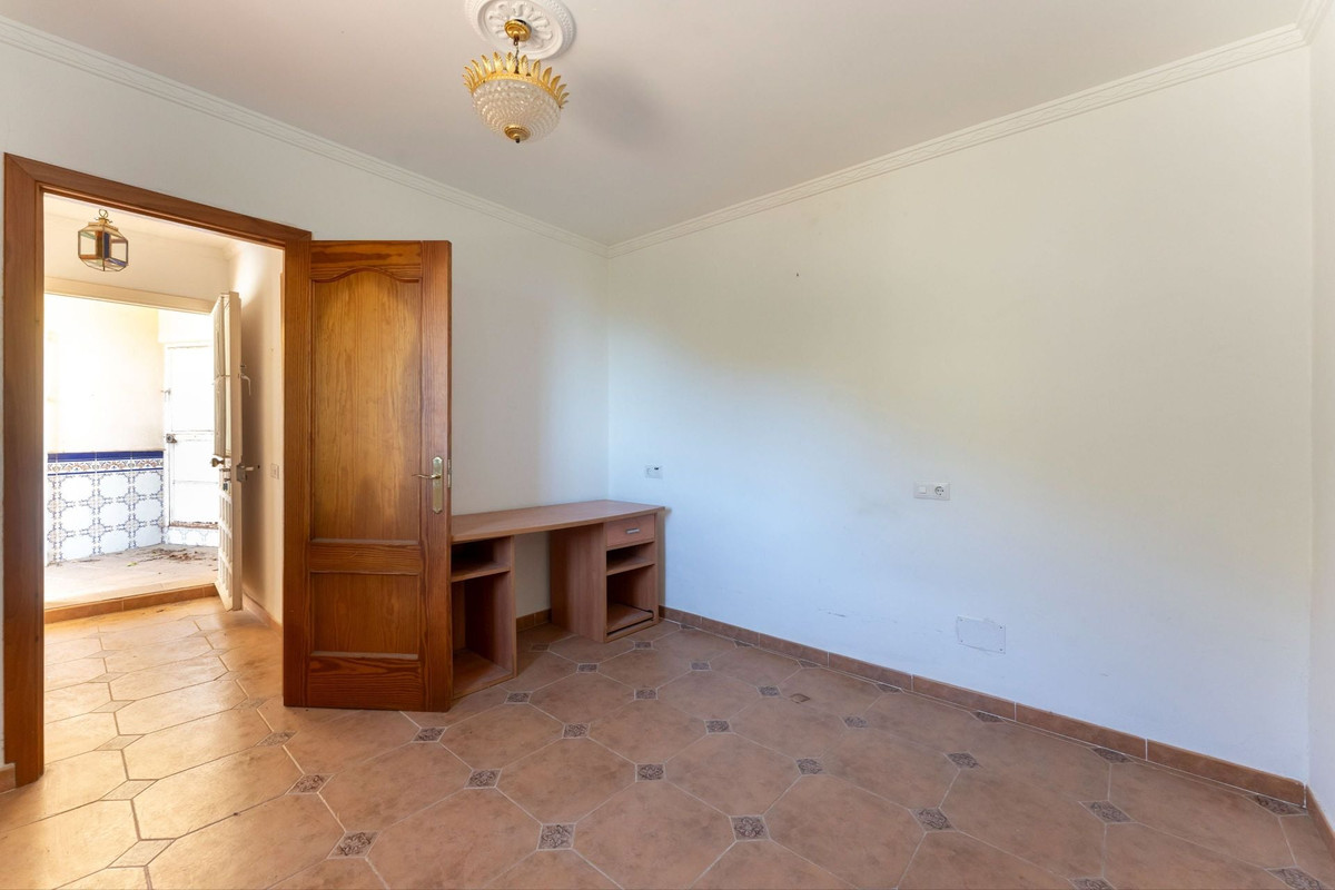 Se vende Finca - Cortijo de 2 dormitorios en Costa Del Sol, Málaga, España
