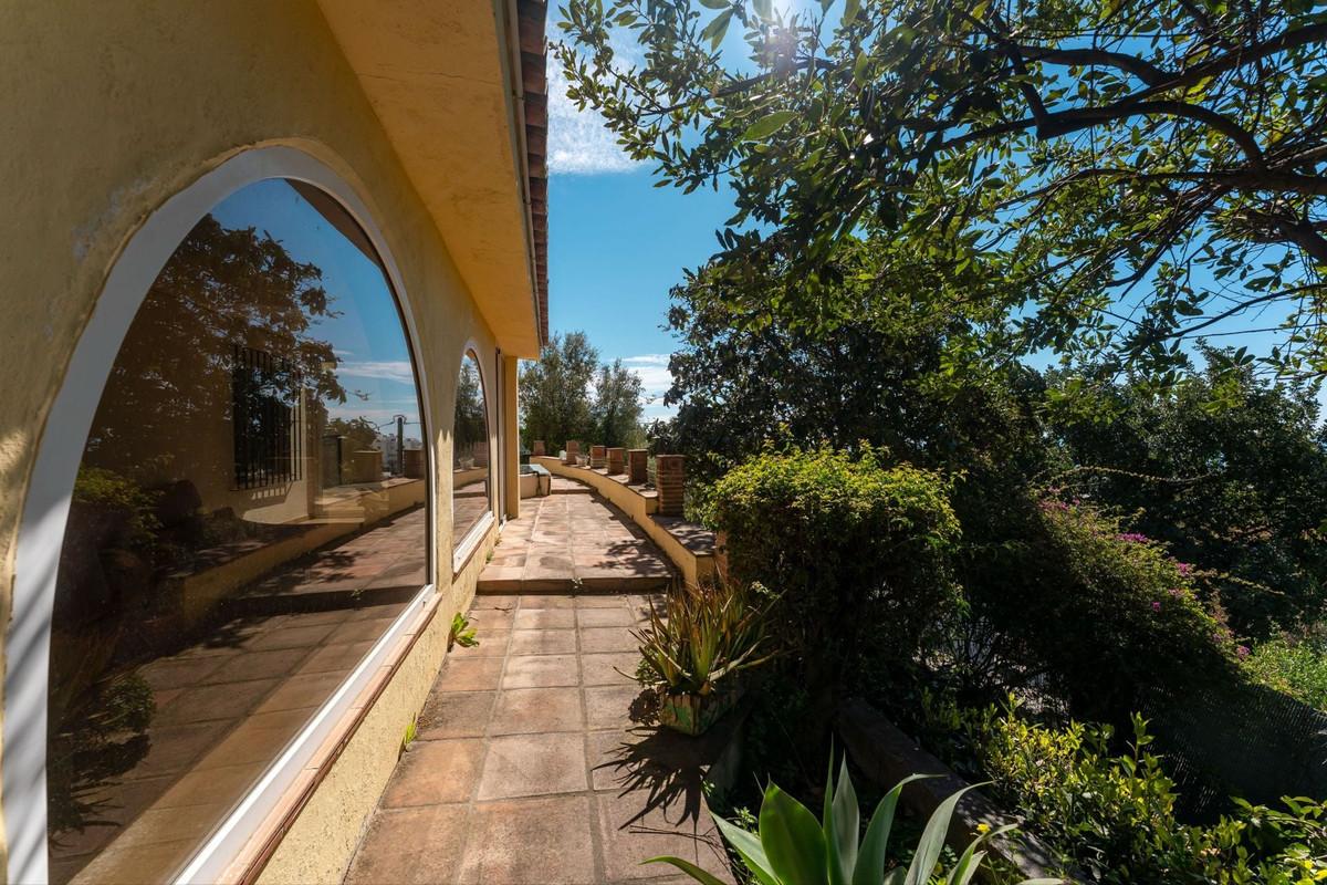 Se vende Finca - Cortijo de 2 dormitorios en Costa Del Sol, Málaga, España