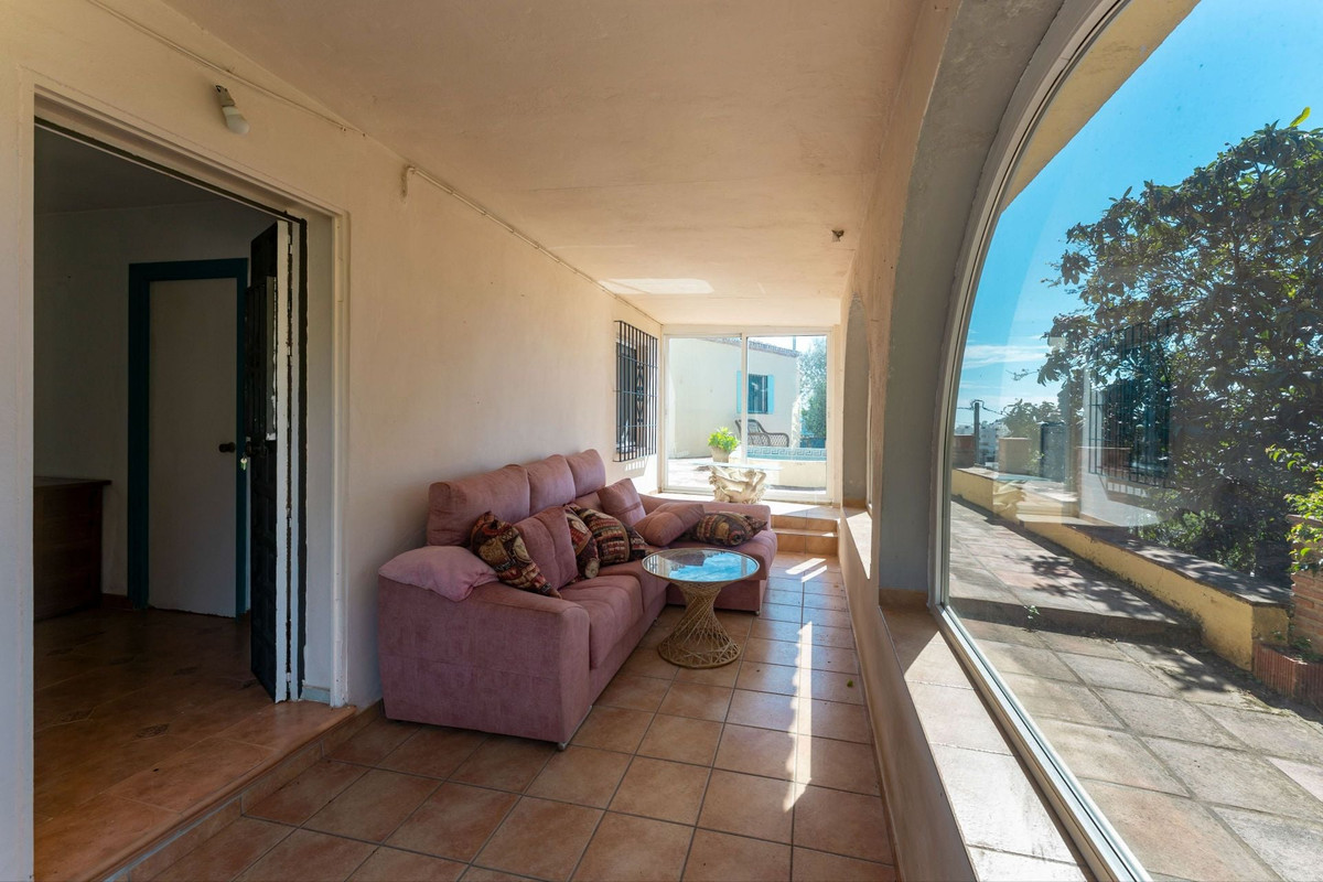 Se vende Finca - Cortijo de 2 dormitorios en Costa Del Sol, Málaga, España