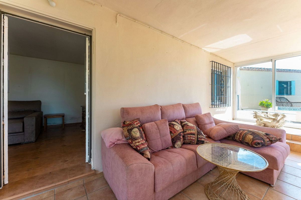 Se vende Finca - Cortijo de 2 dormitorios en Costa Del Sol, Málaga, España