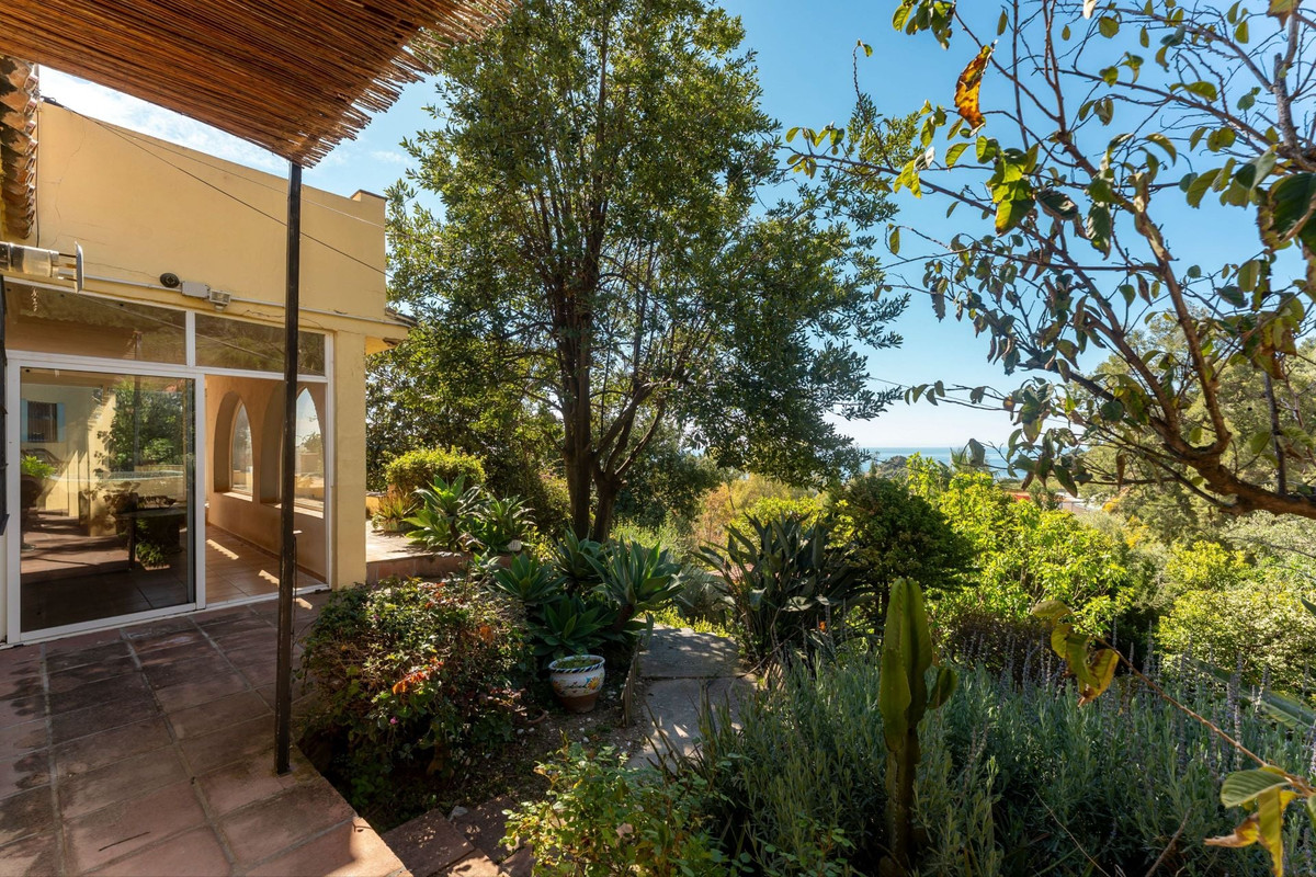 Se vende Finca - Cortijo de 2 dormitorios en Costa Del Sol, Málaga, España