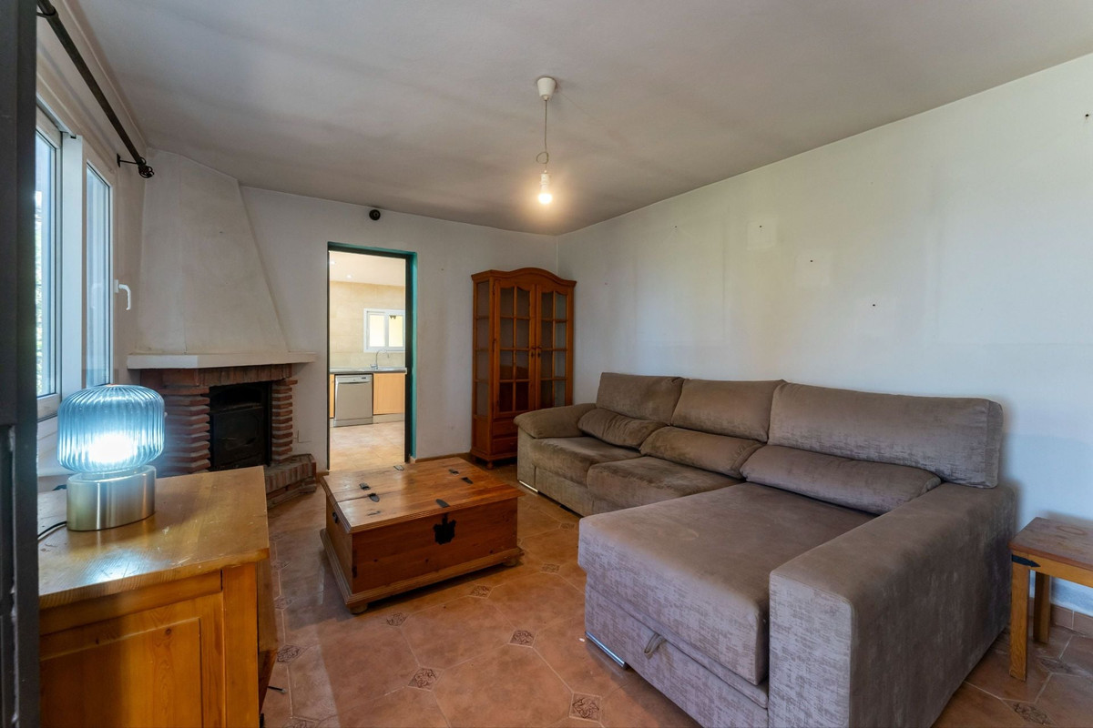 Se vende Finca - Cortijo de 2 dormitorios en Costa Del Sol, Málaga, España