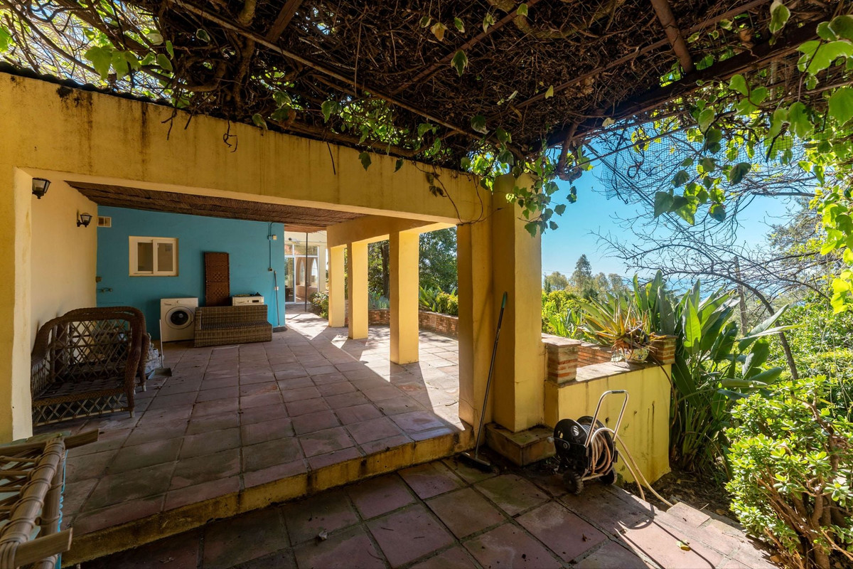 Se vende Finca - Cortijo de 2 dormitorios en Costa Del Sol, Málaga, España