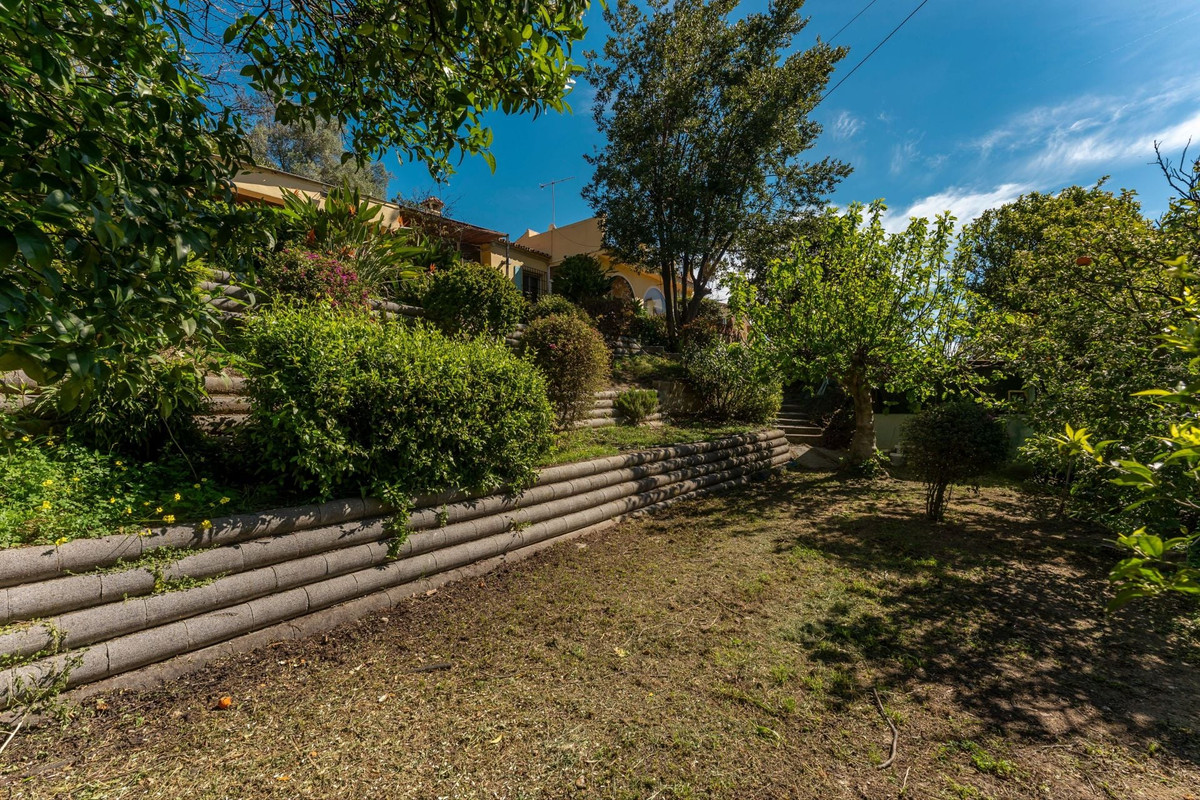 Se vende Finca - Cortijo de 2 dormitorios en Costa Del Sol, Málaga, España