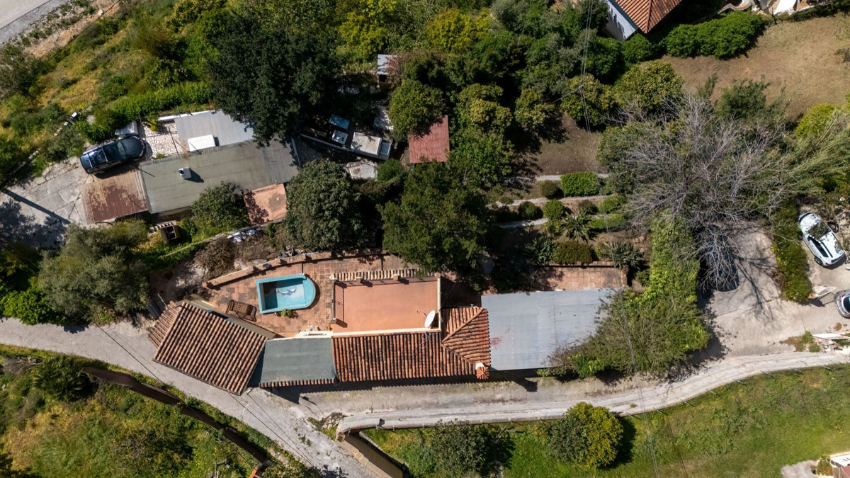 Se vende Finca - Cortijo de 2 dormitorios en Costa Del Sol, Málaga, España