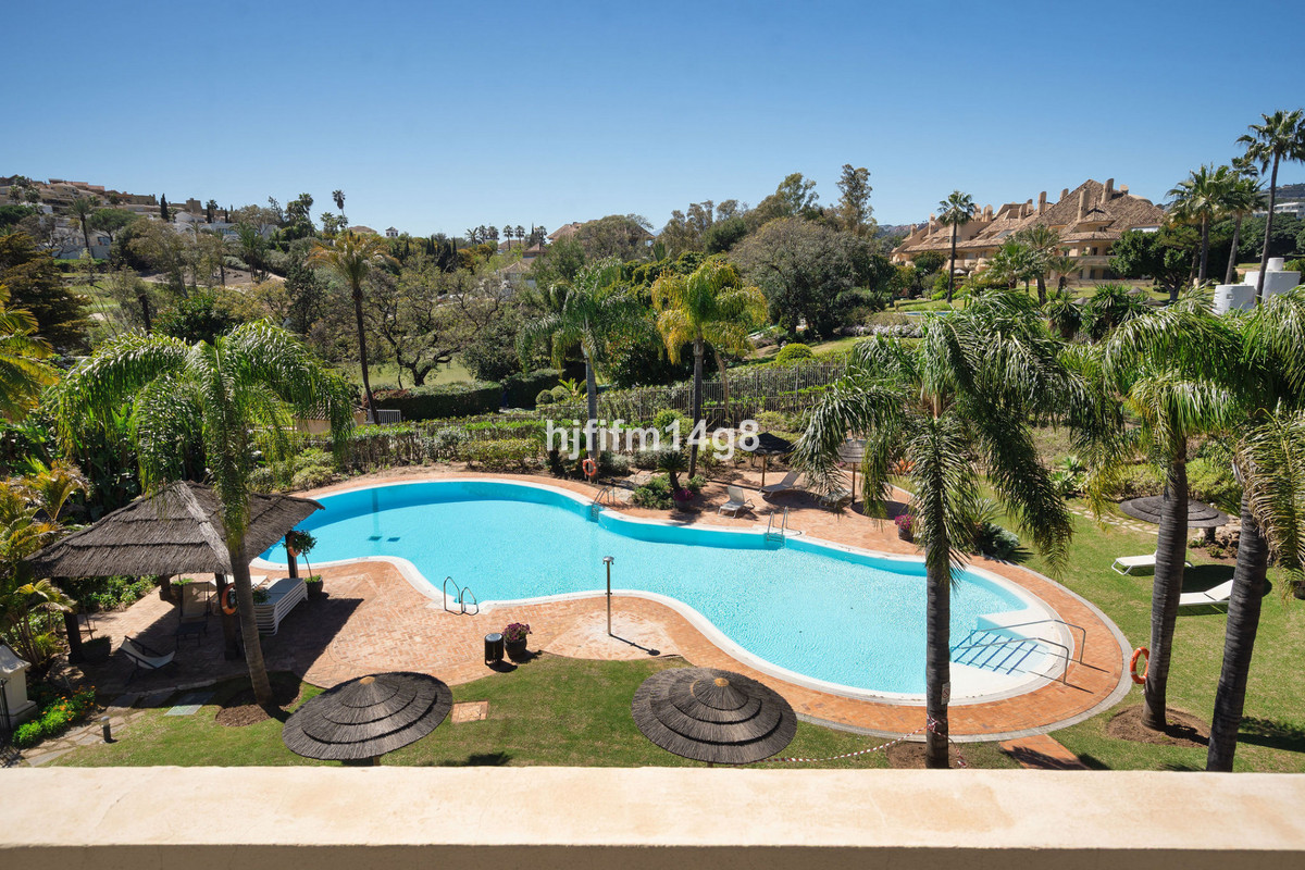 3 Bed Apartment for sale in Nueva Andalucía Costa Del Sol, Málaga, Spain