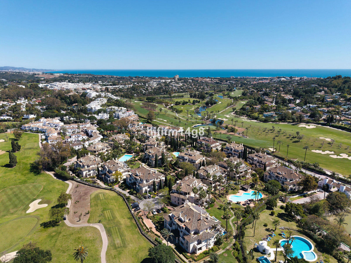 3 Bed Apartment for sale in Nueva Andalucía Costa Del Sol, Málaga, Spain