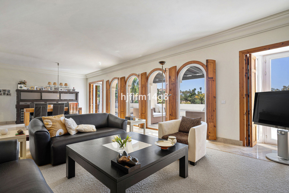 3 Bed Apartment for sale in Nueva Andalucía Costa Del Sol, Málaga, Spain