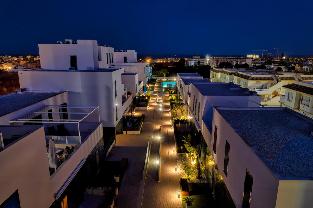 1 Bed Apartment for sale in Playa Flamenca Costa Blanca, Alicante, Spain