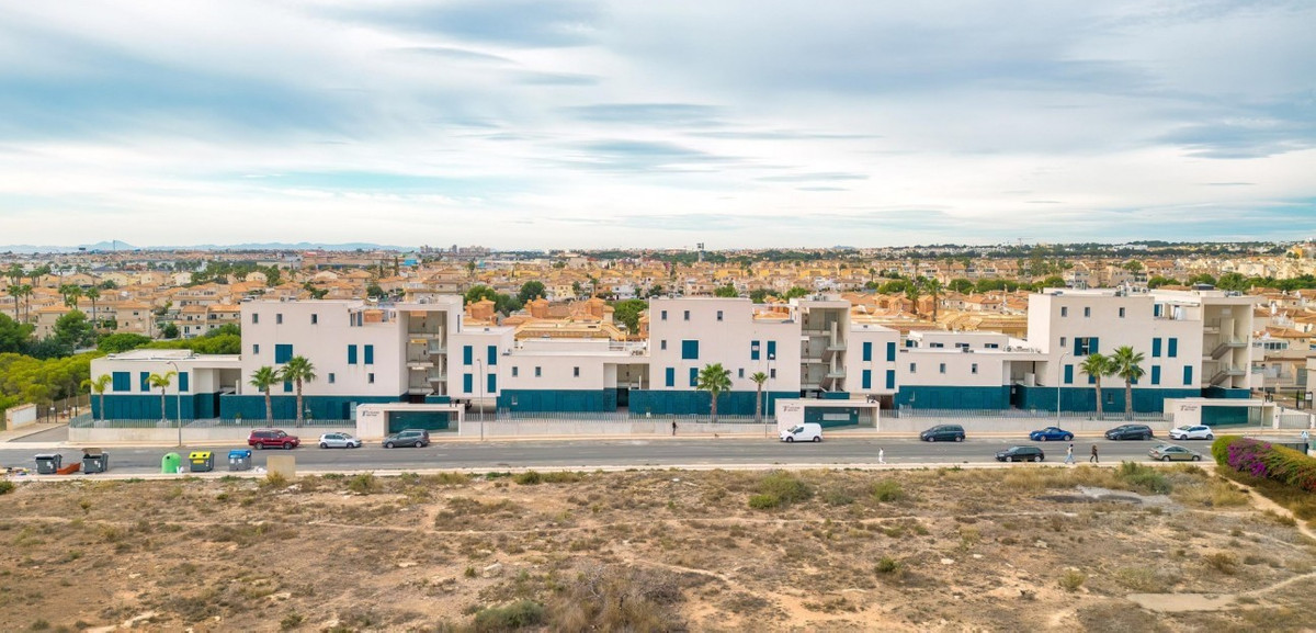 1 Bed Apartment for sale in Playa Flamenca Costa Blanca, Alicante, Spain