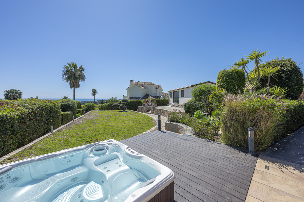 6 Bed Townhouse for sale in Estepona Costa Del Sol, Málaga, Spain