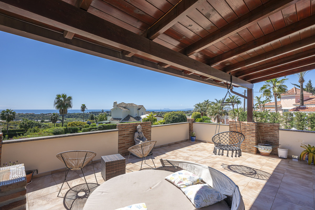 6 Bed Townhouse for sale in Estepona Costa Del Sol, Málaga, Spain