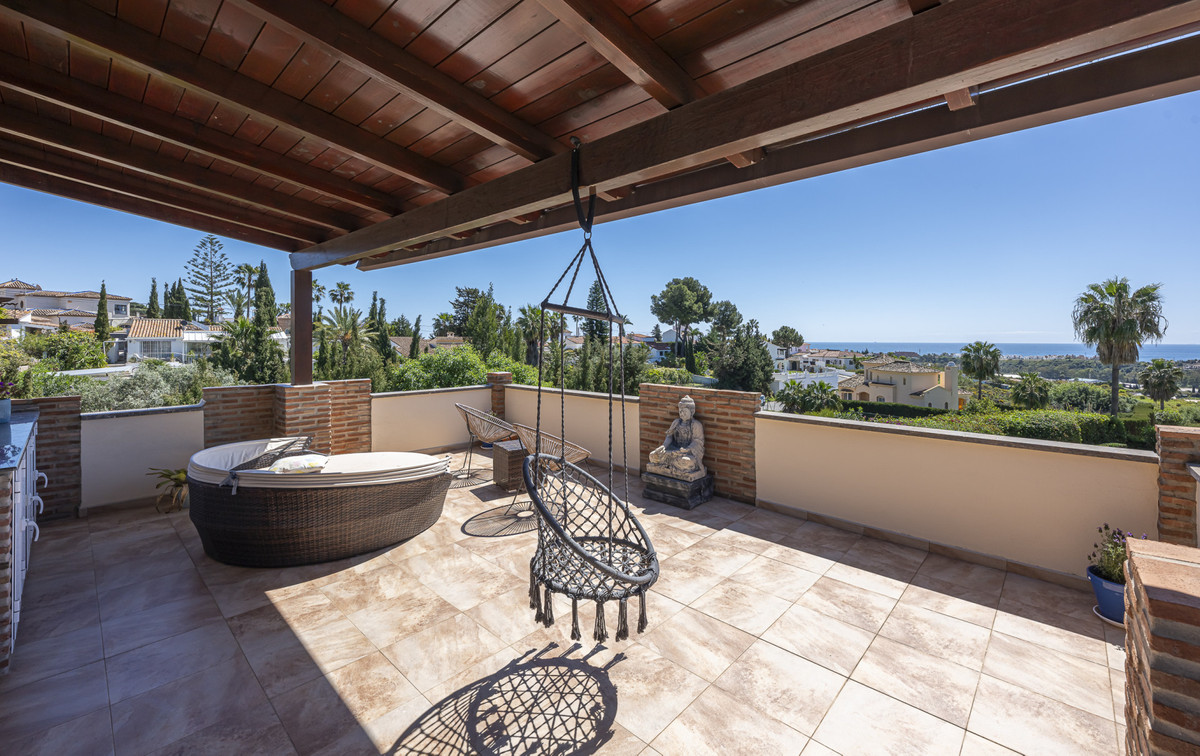 6 Bed Townhouse for sale in Estepona Costa Del Sol, Málaga, Spain