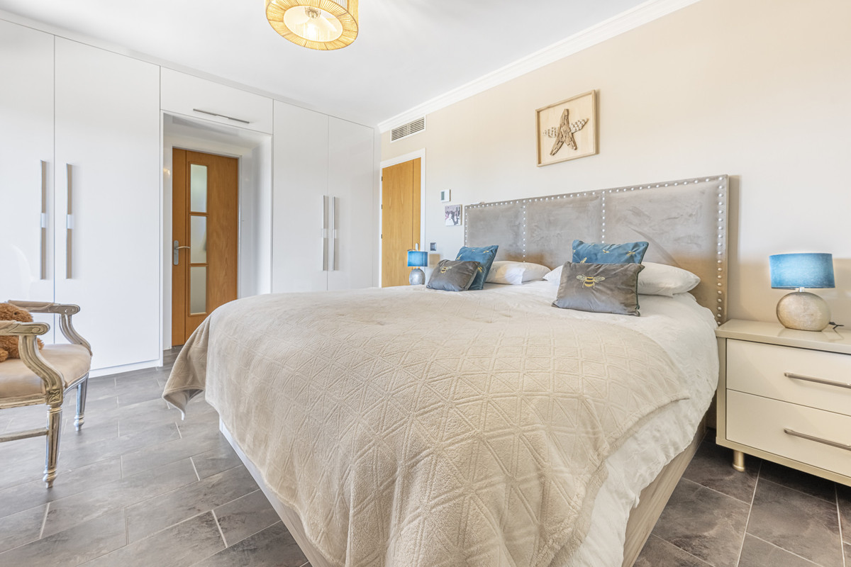6 Bed Townhouse for sale in Estepona Costa Del Sol, Málaga, Spain