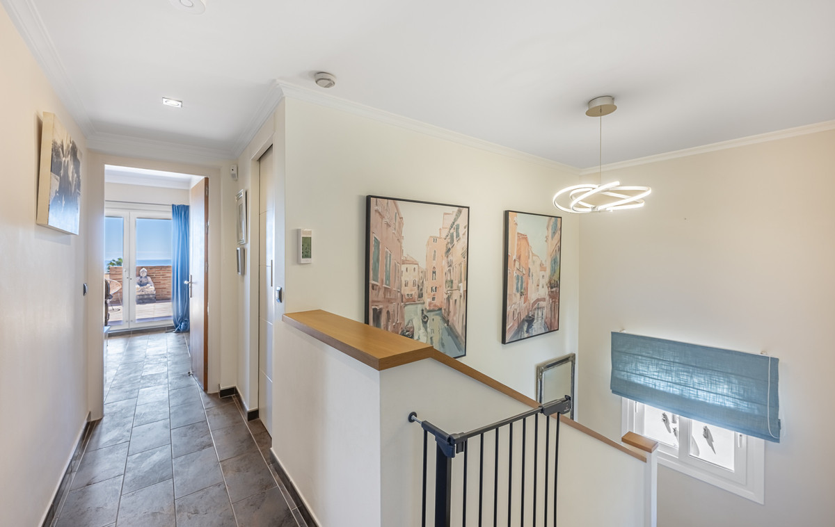 6 Bed Townhouse for sale in Estepona Costa Del Sol, Málaga, Spain