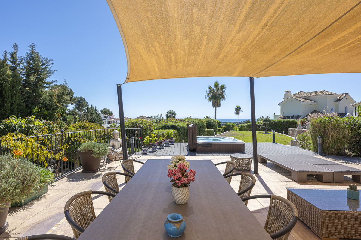 6 Bed Townhouse for sale in Estepona Costa Del Sol, Málaga, Spain