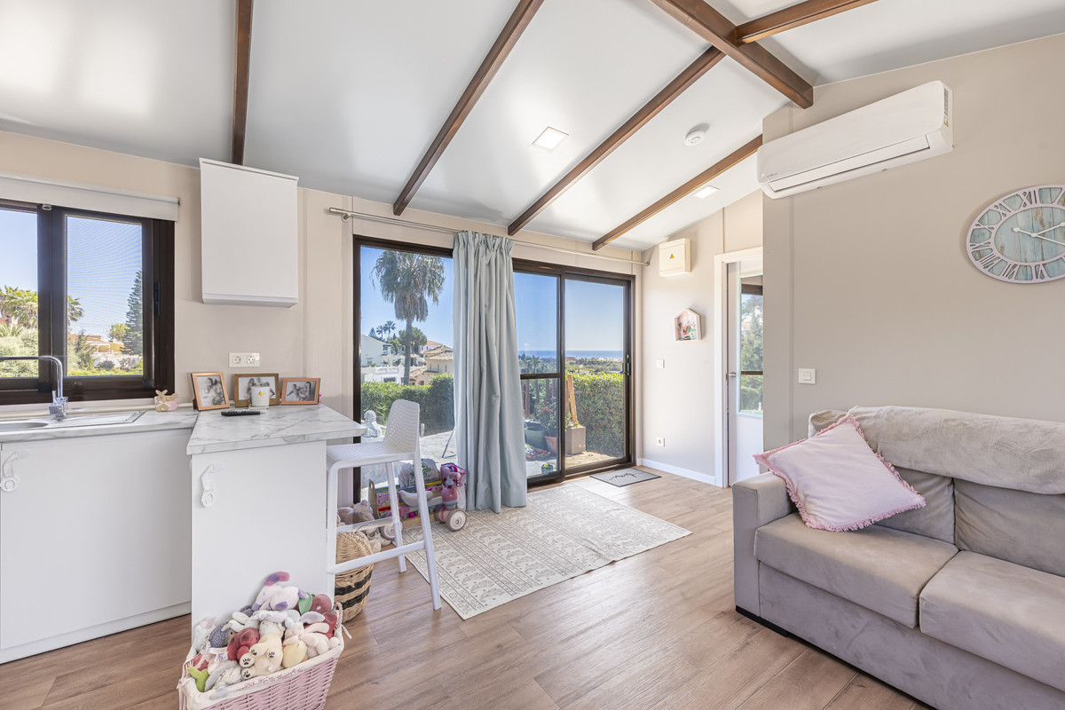 6 Bed Townhouse for sale in Estepona Costa Del Sol, Málaga, Spain