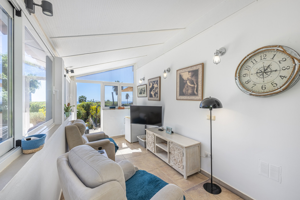 6 Bed Townhouse for sale in Estepona Costa Del Sol, Málaga, Spain