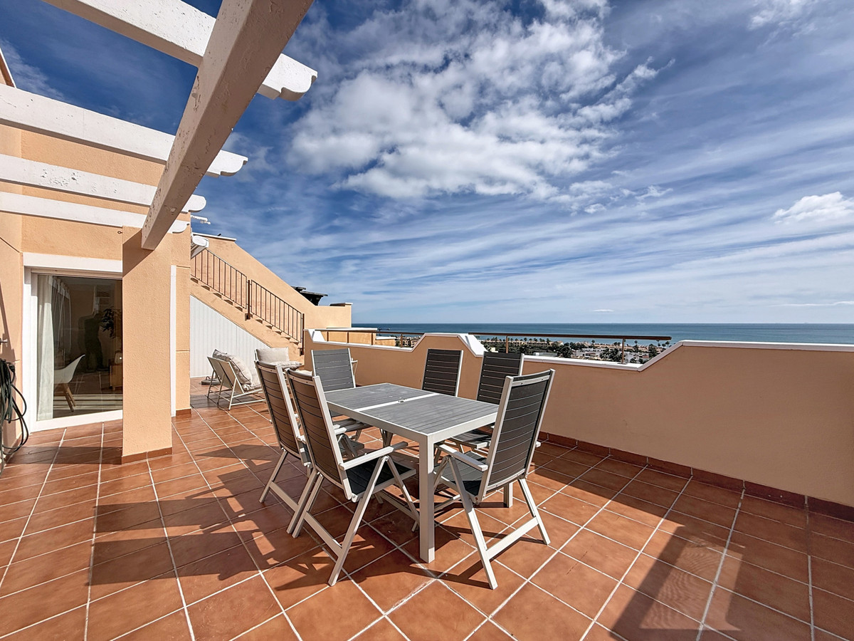 Se vende Ático de 2 dormitorios en Costa Del Sol, Málaga, España