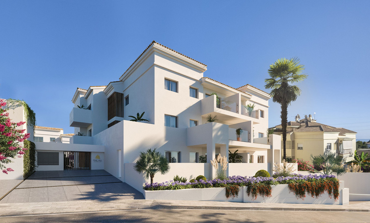 3 Bed Apartment for sale in Torreblanca Costa Del Sol, Málaga, Spain