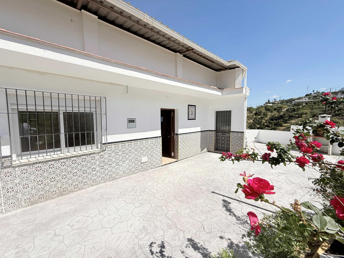 Se vende Finca - Cortijo de 3 dormitorios en Costa Del Sol, Málaga, España