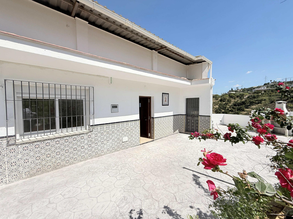 Se vende Finca - Cortijo de 3 dormitorios en Costa Del Sol, Málaga, España