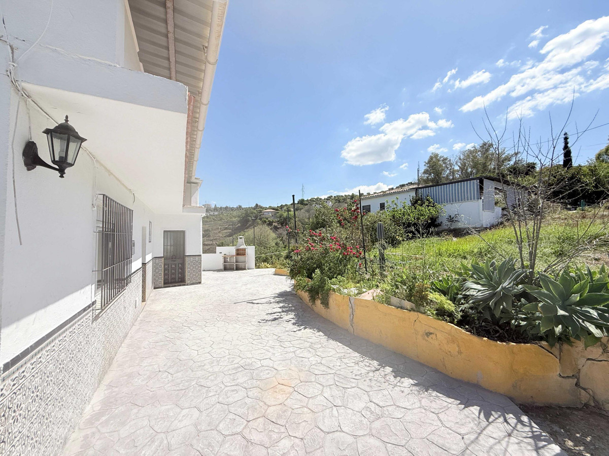 Se vende Finca - Cortijo de 3 dormitorios en Costa Del Sol, Málaga, España